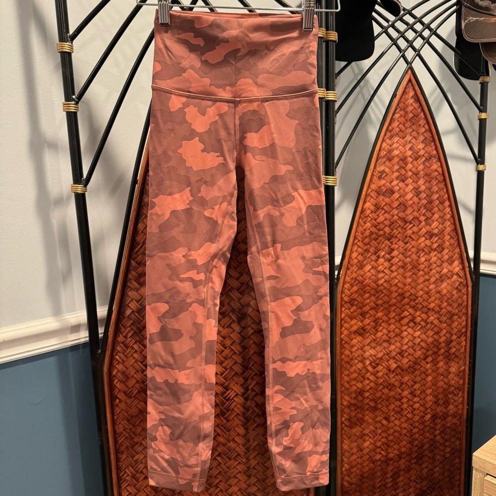 Lululemon pink/red camo align leggings